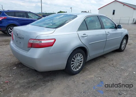 2007 Toyota Camry Le z USA, uszkodzony, nr VIN 4T1BE46K87U153654